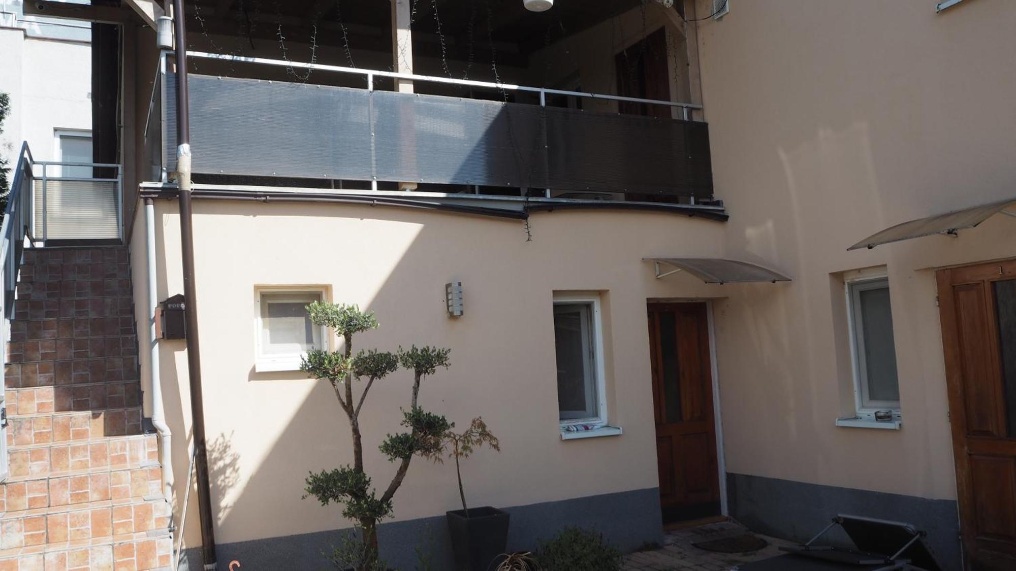 Apartman Kotva Patince Exteriör bild