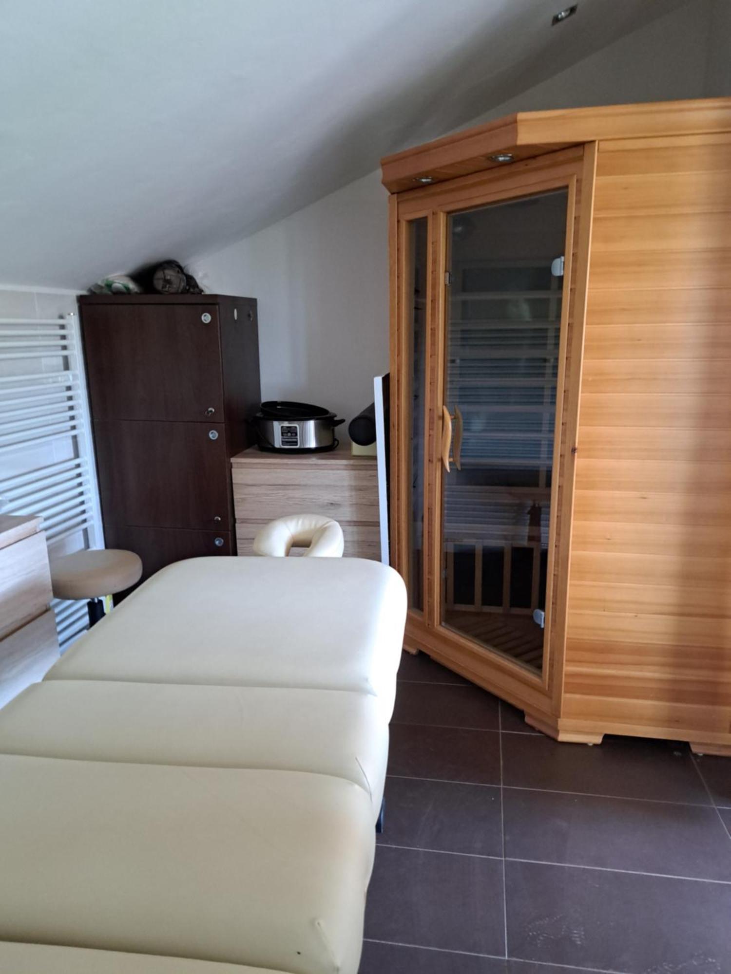 Apartman Kotva Patince Exteriör bild